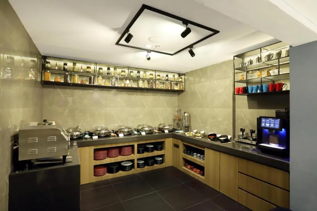 Aralia A business Hotel, MIDC