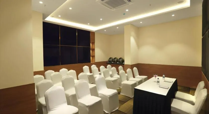 Aralia A business Hotel, MIDC