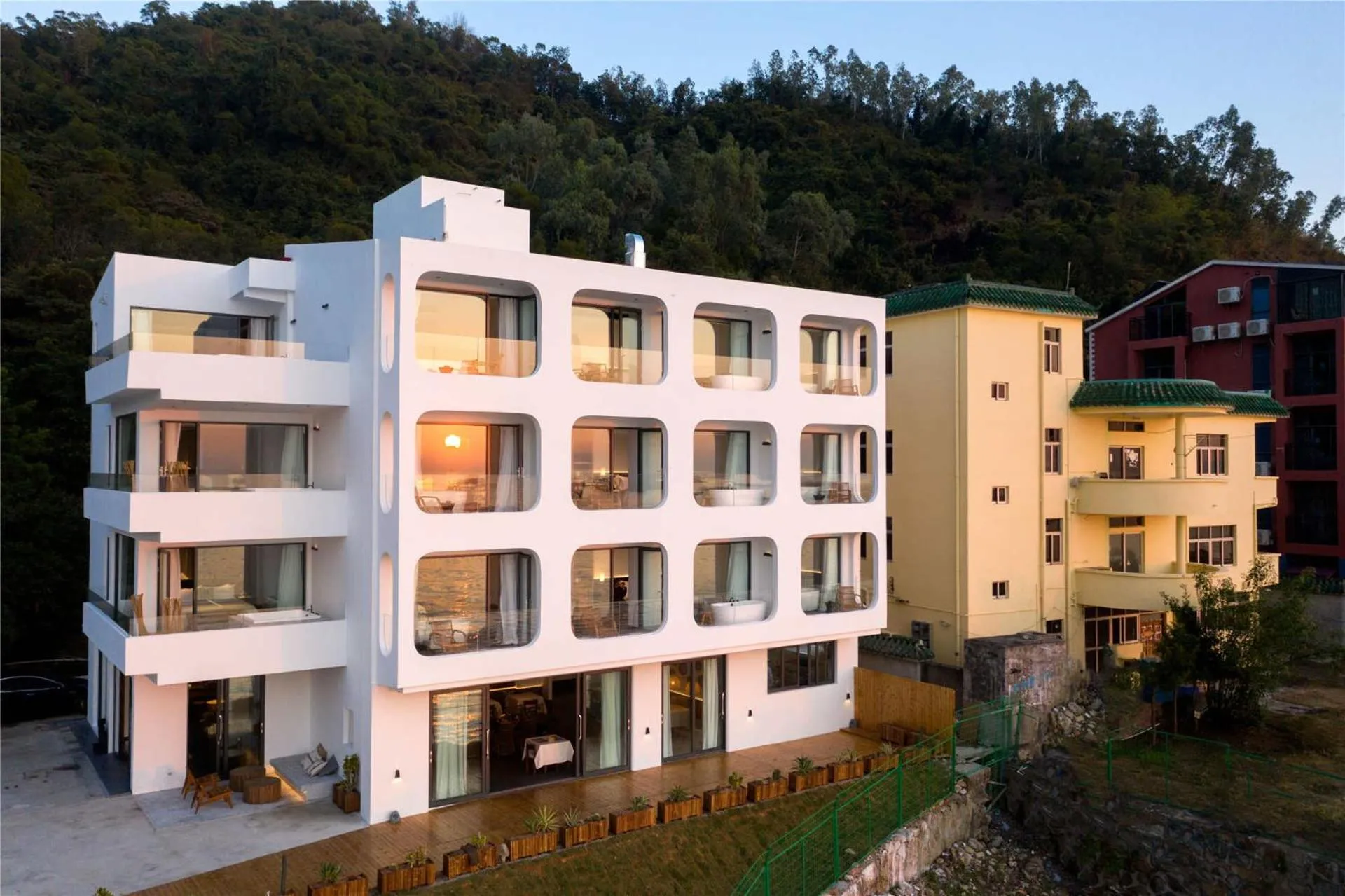 Miyue Shenzhen Monet Garden Seaview Resort