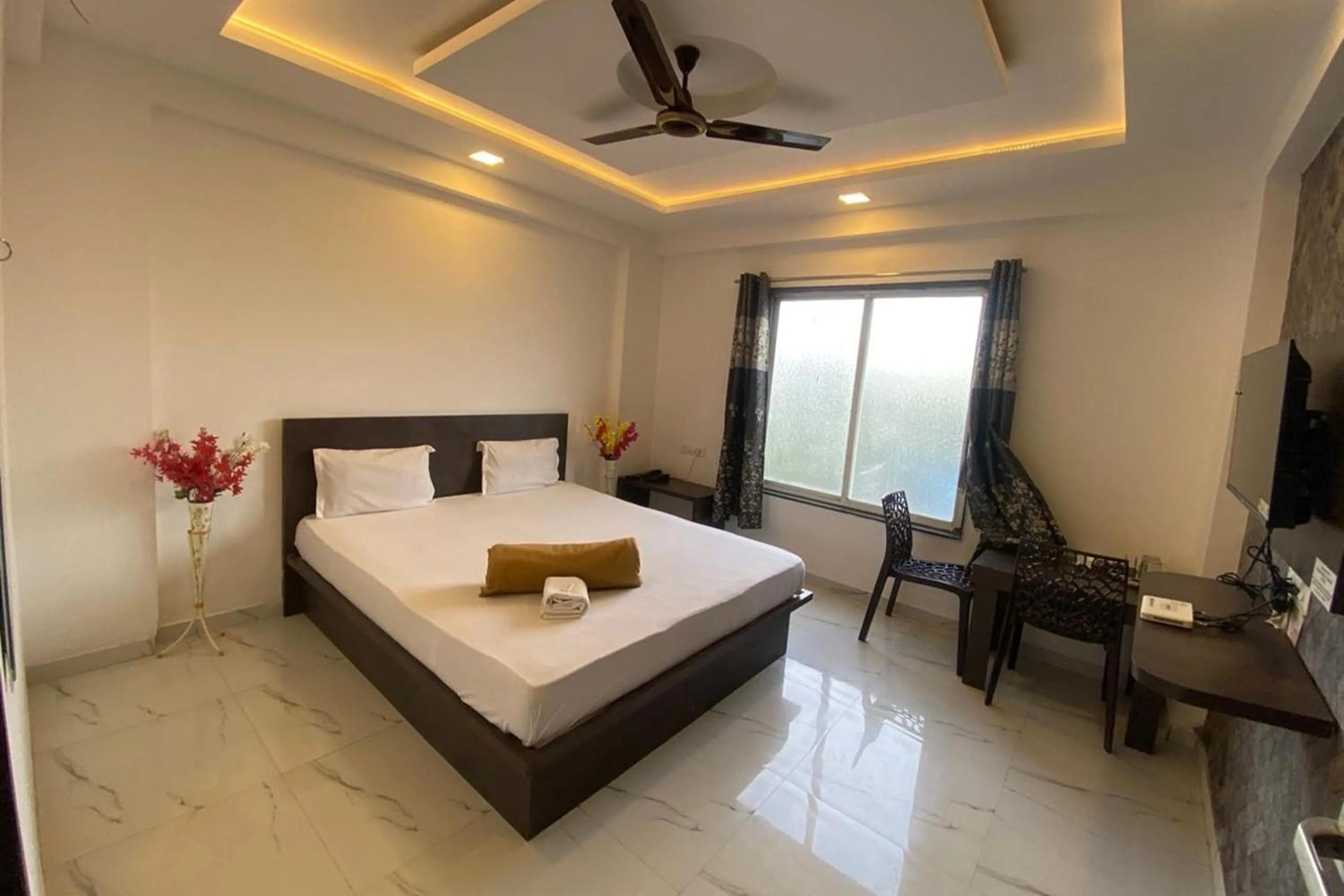 Bed in Sai Vishwa Lodging