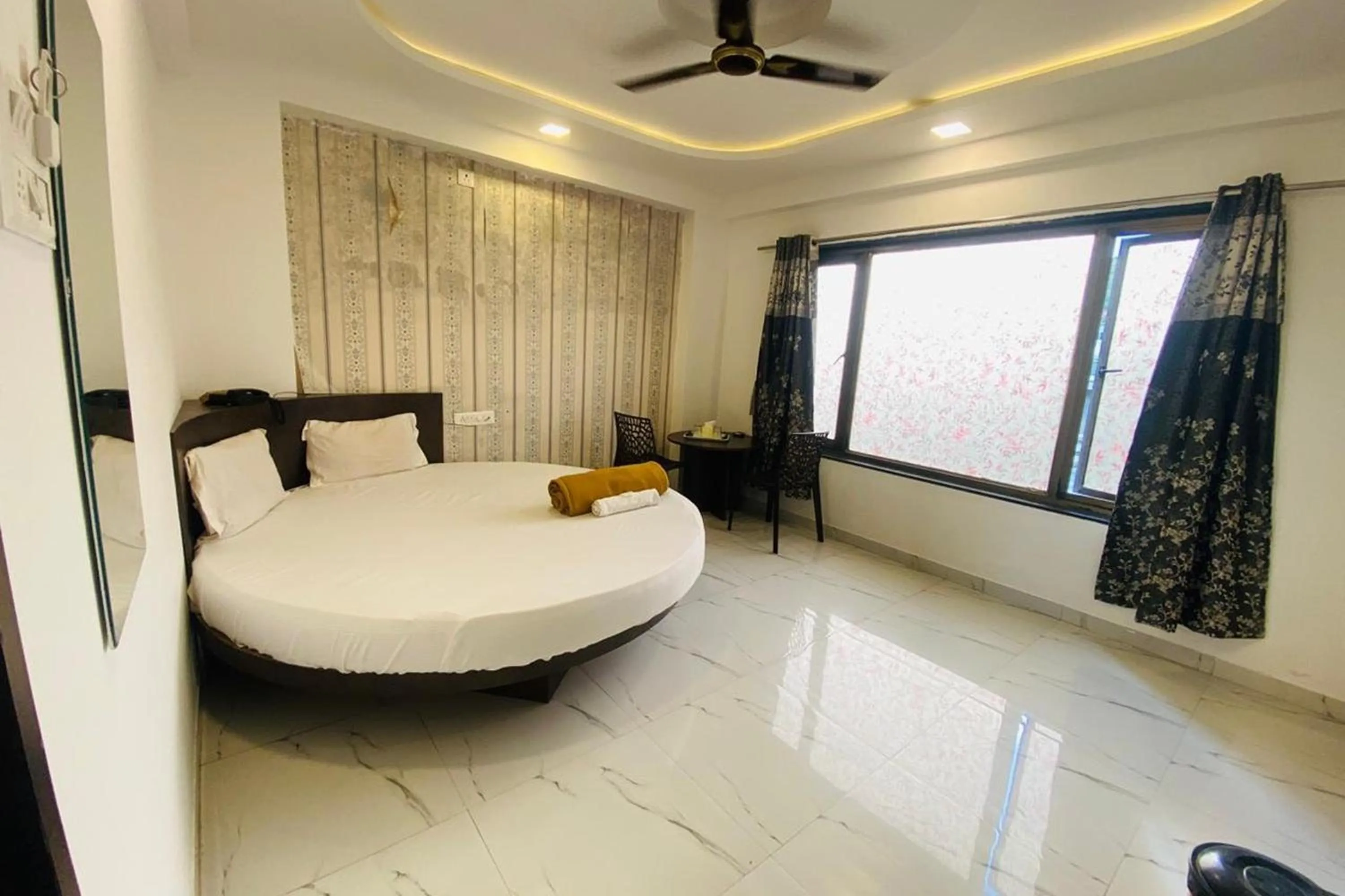 Bed in Sai Vishwa Lodging