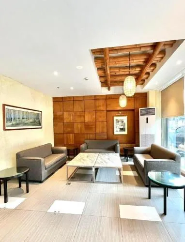 Pearl Lane Hotel