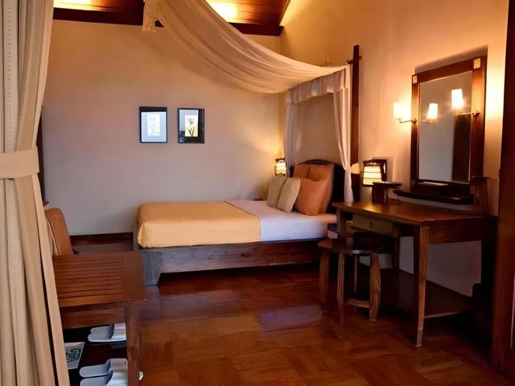 Bed in The Valley Resort Hotel