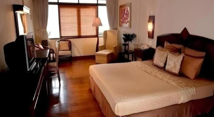 Bed in The Valley Resort Hotel