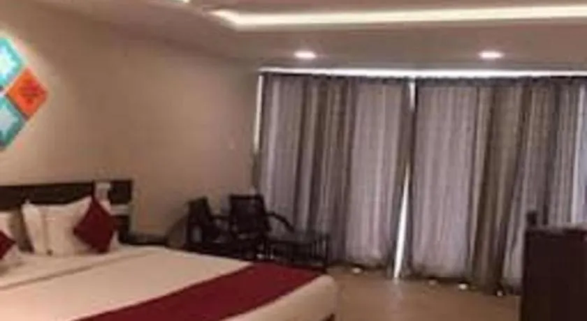 Bed in Hotel Sea Face