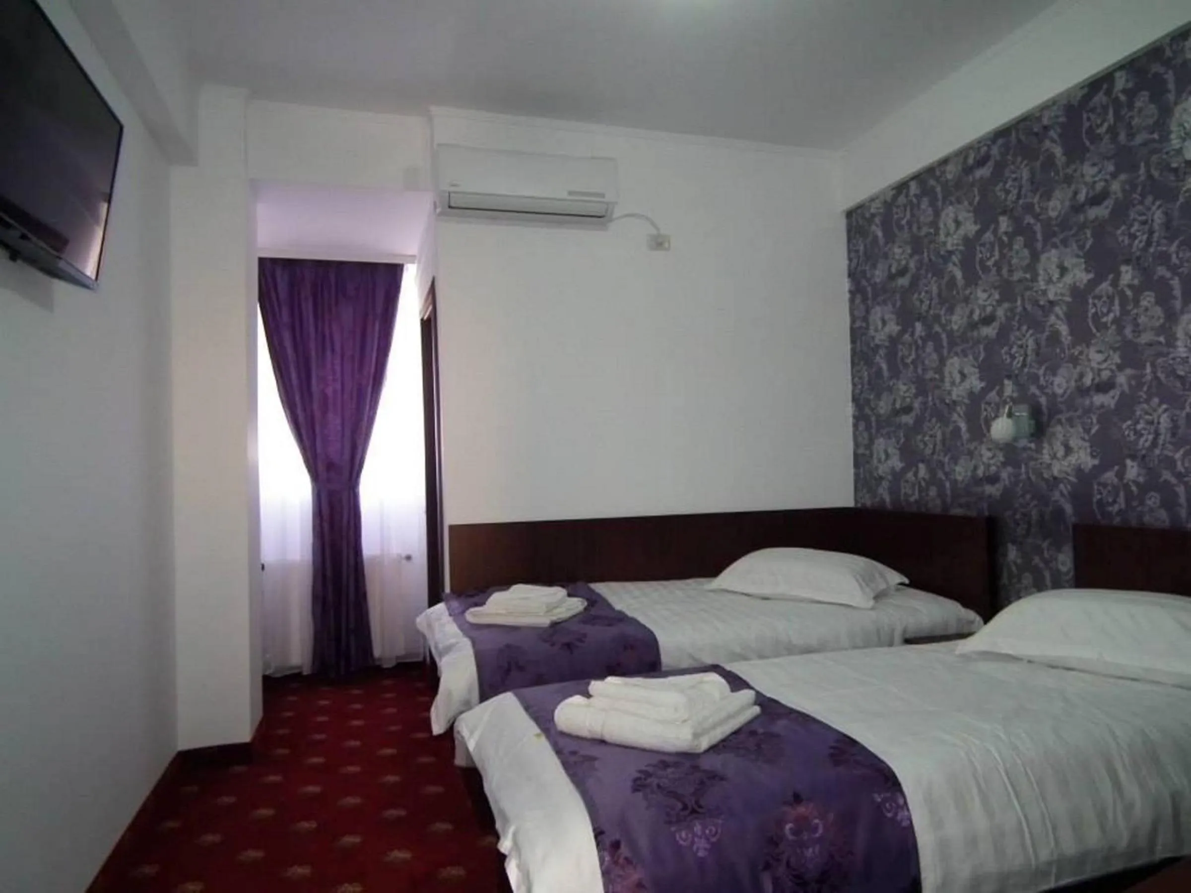 Photo of the whole room, Bed in Vila Queen Mary