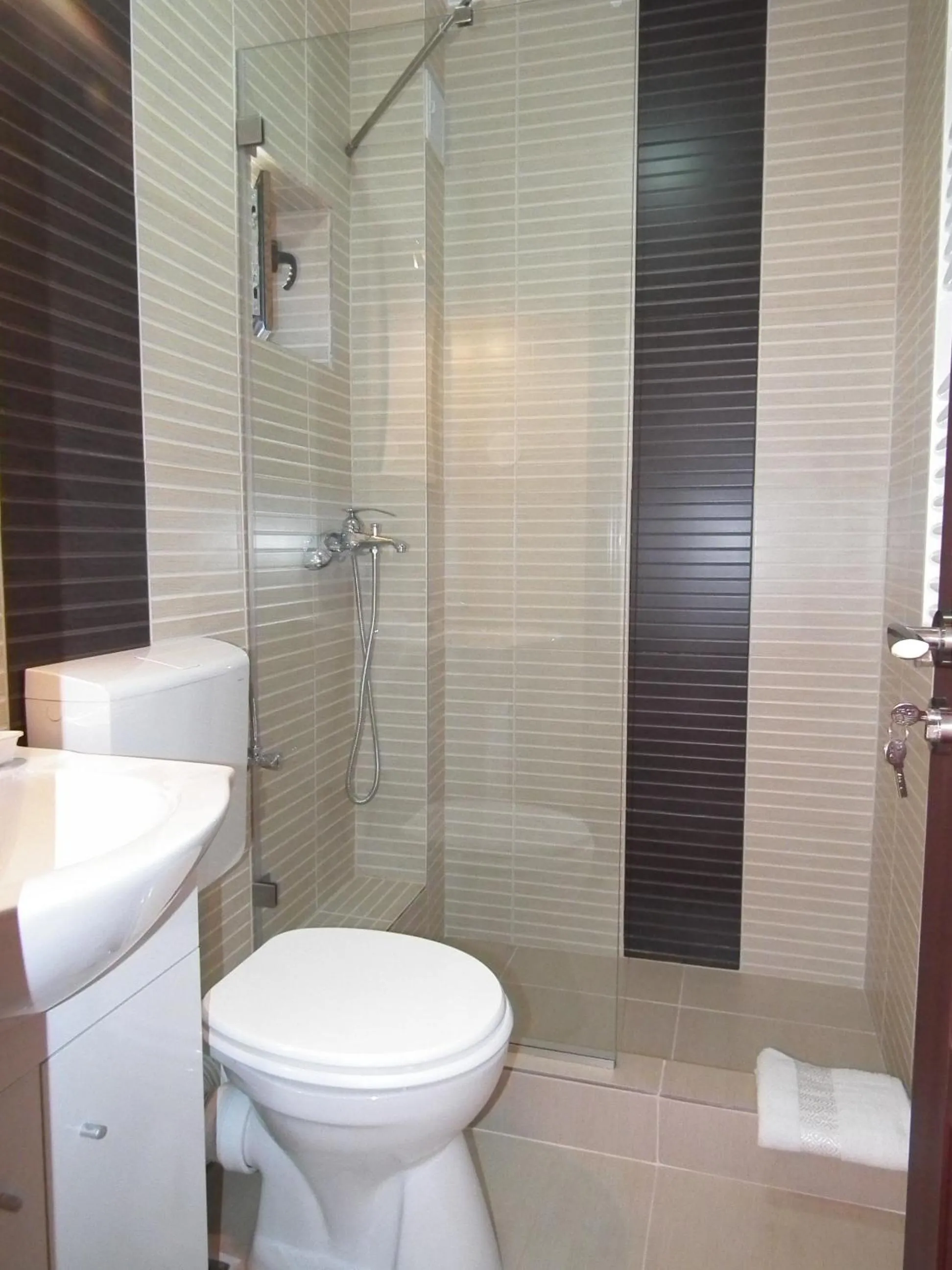 Shower in Vila Queen Mary