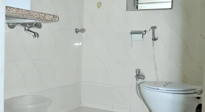 Mumbai Metro - The Executive Hotel