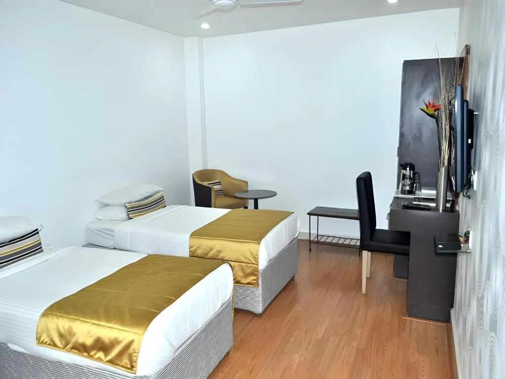 Bed in Mumbai Metro - The Executive Hotel