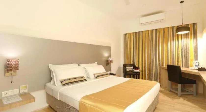 Bed in Mumbai Metro - The Executive Hotel