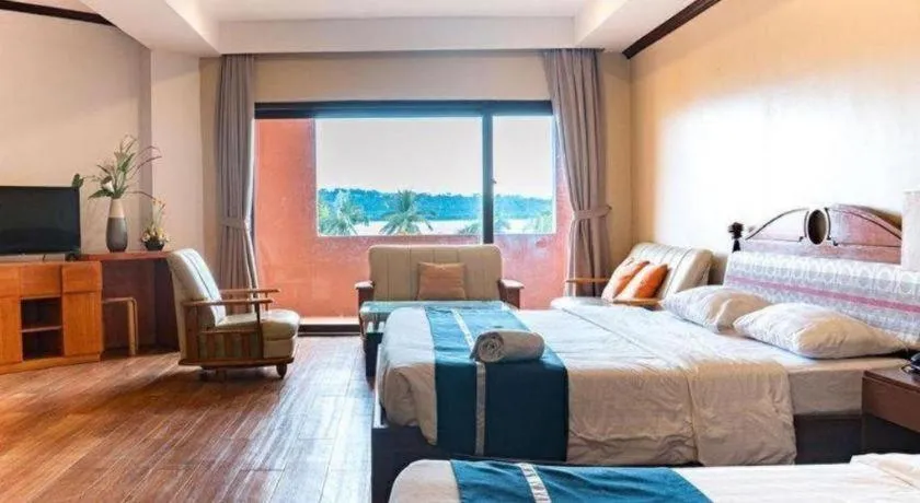 Bed in Vista Marina Hotel and Resort