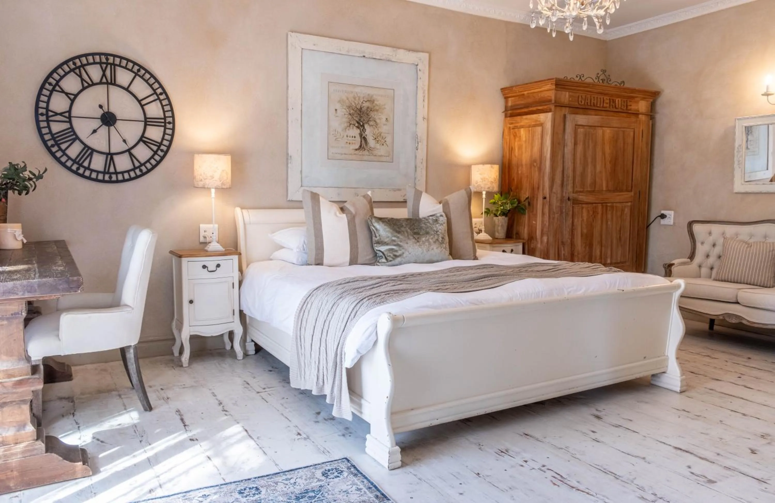 Bed in Petite Provence B&B