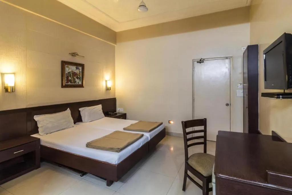 Bed in Hotel Tourist