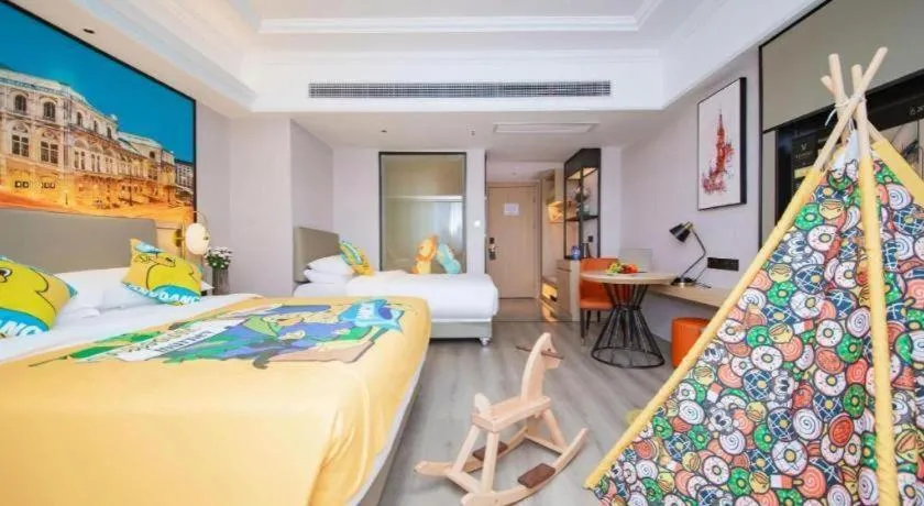 Bed in Vienna International Hotel Wuhan Huanghelou Pengliuyang Metro Station