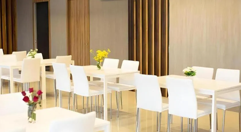 B2 Bangna Premier Hotel