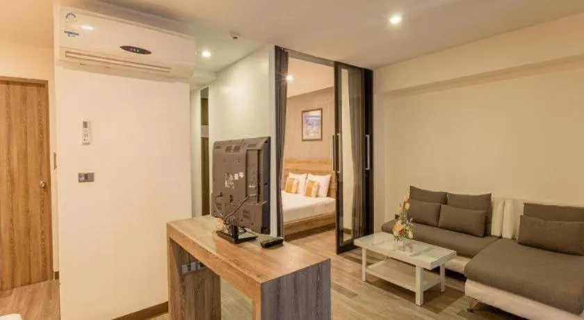 Bed in B2 Bangna Premier Hotel