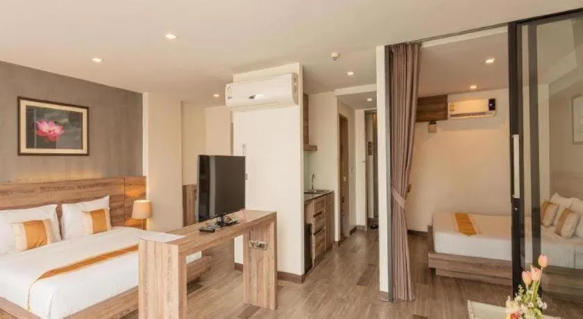 Bed in B2 Bangna Premier Hotel