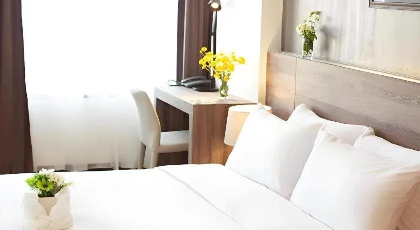 Bed in B2 Bangna Premier Hotel