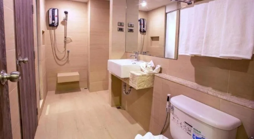 B2 Bangna Premier Hotel