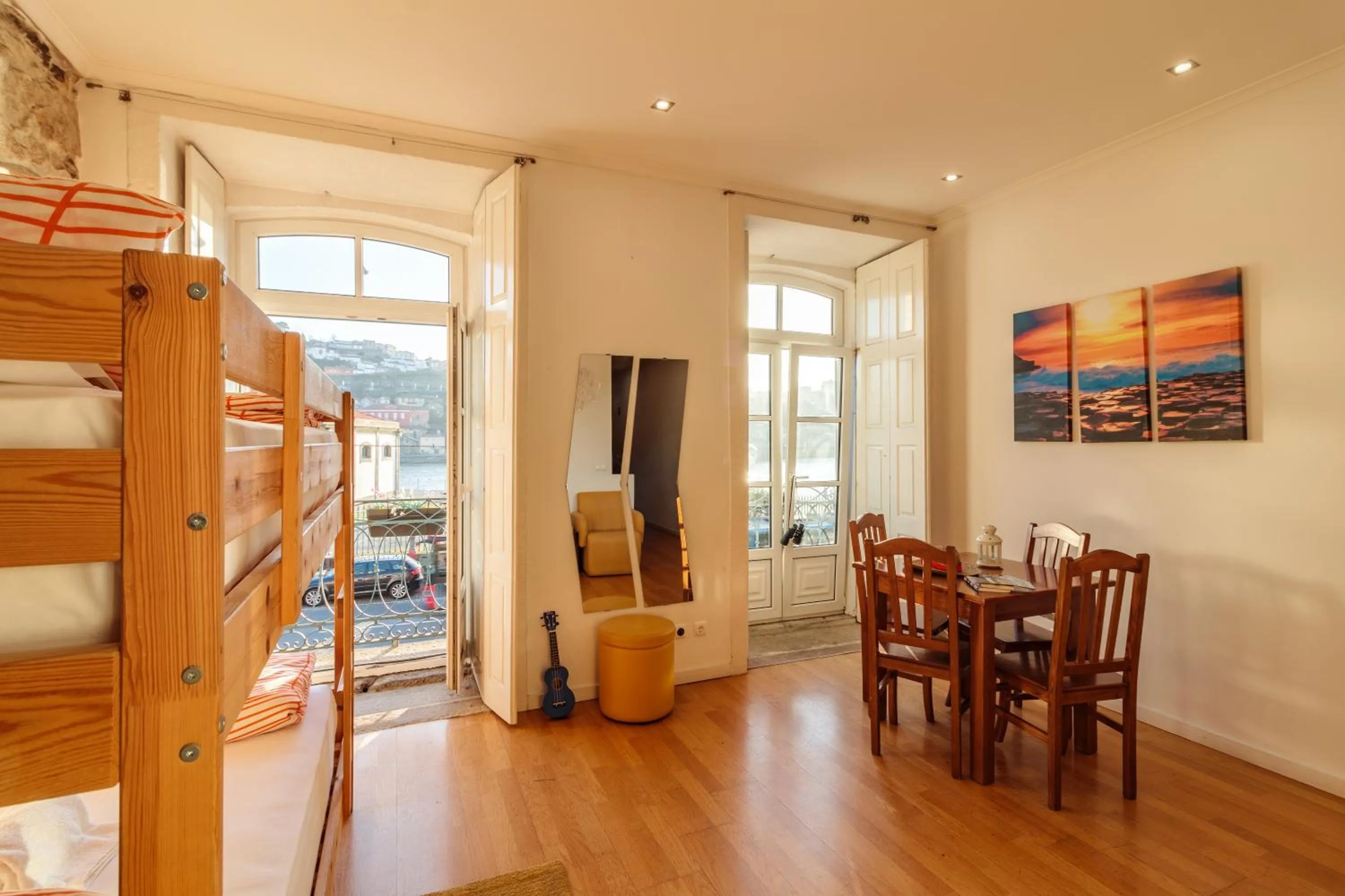 Balcony/Terrace, Bed in Happy Porto Hostel