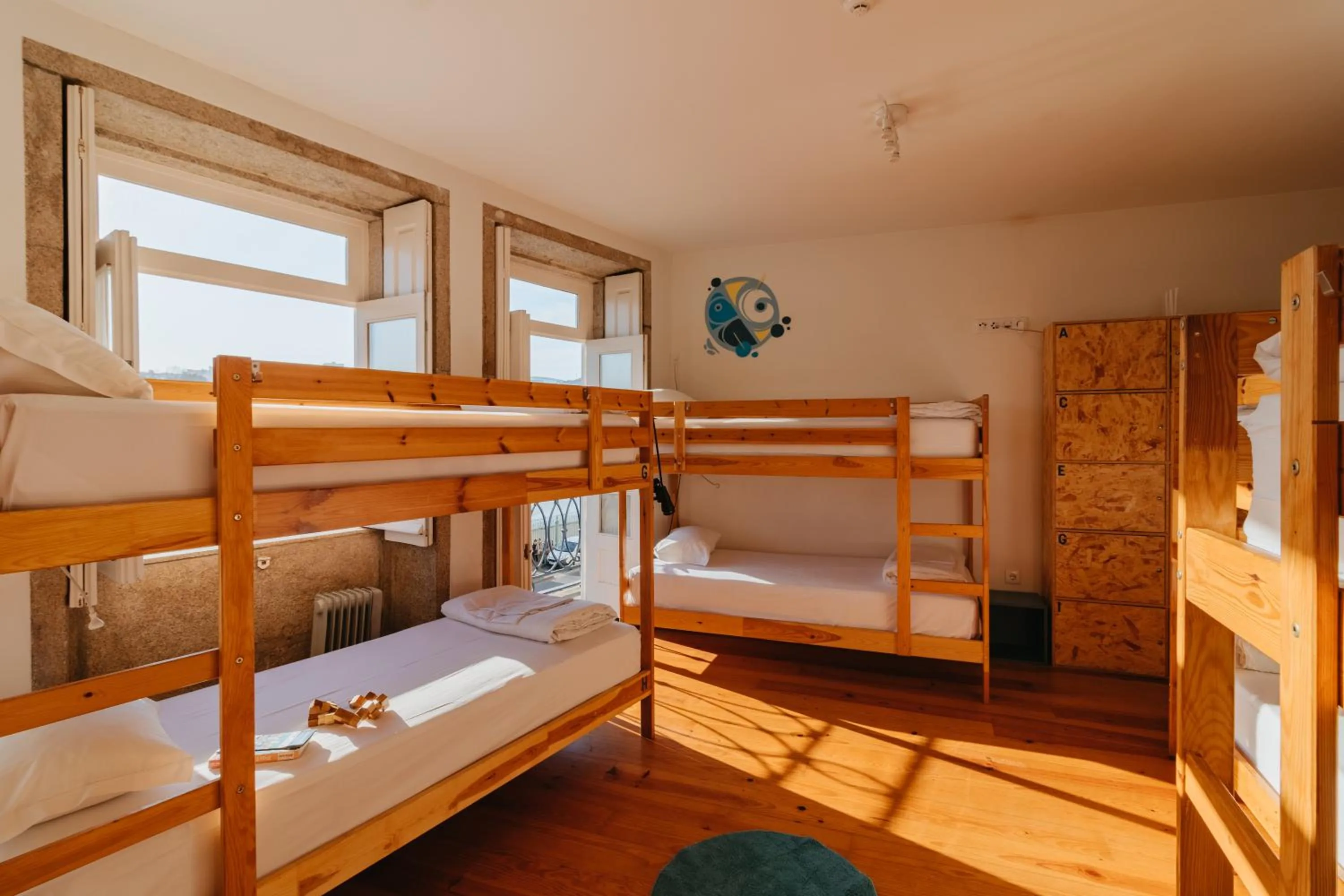 bunk bed, Bed in Happy Porto Hostel