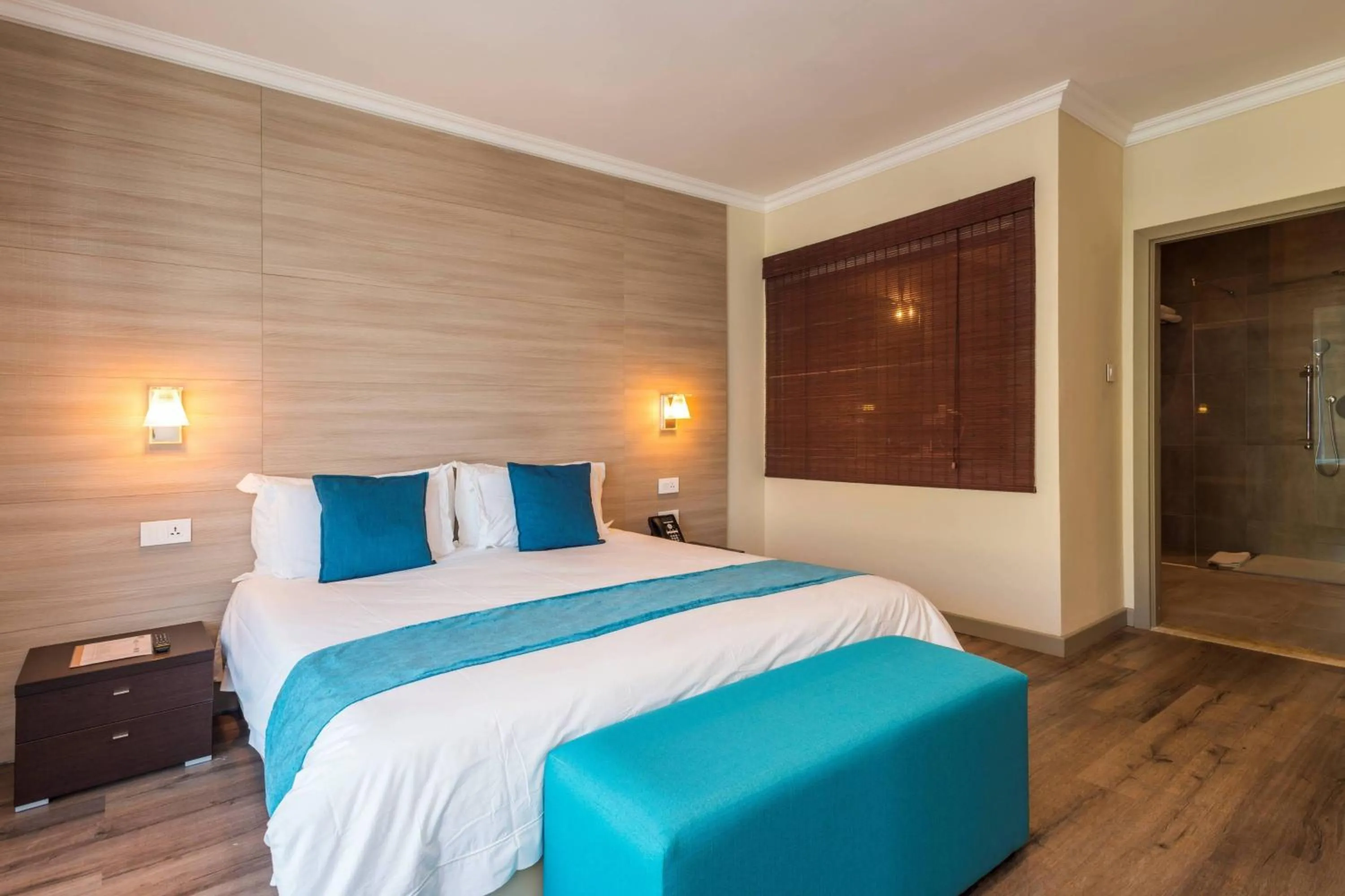 Bedroom, Bed in Protea Hotel by Marriott Gaborone Masa Square