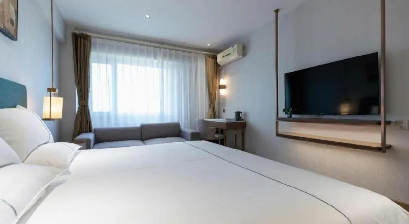 Bed in Jinjiang Inn Tianjin Konggang Branch