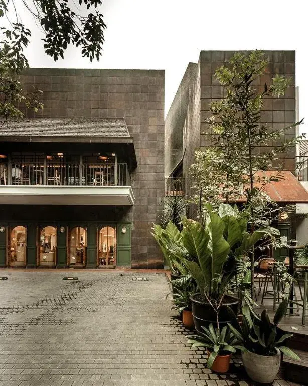 The House Tour Downtown The House Tour Downtown