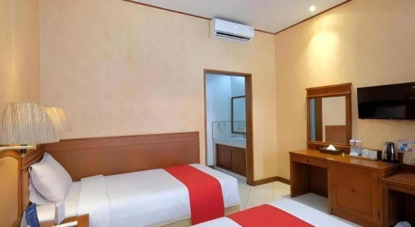 Bed in Diamond Hotel Solo