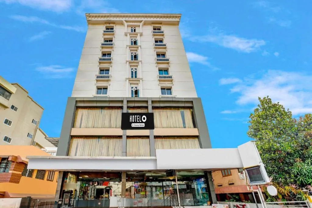 Hotel O Thampanoor