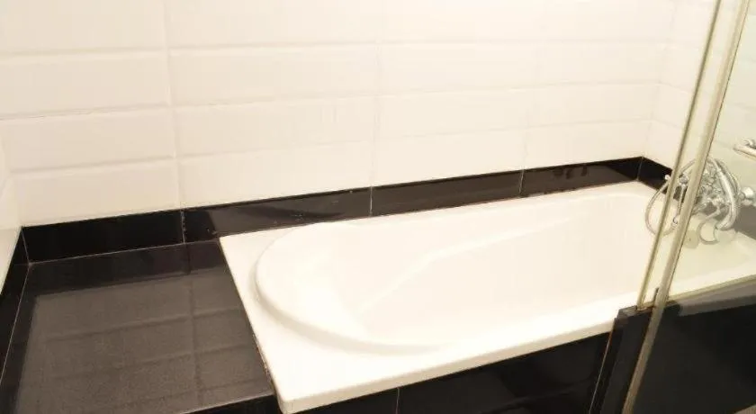 Hotel Hilltop Towers