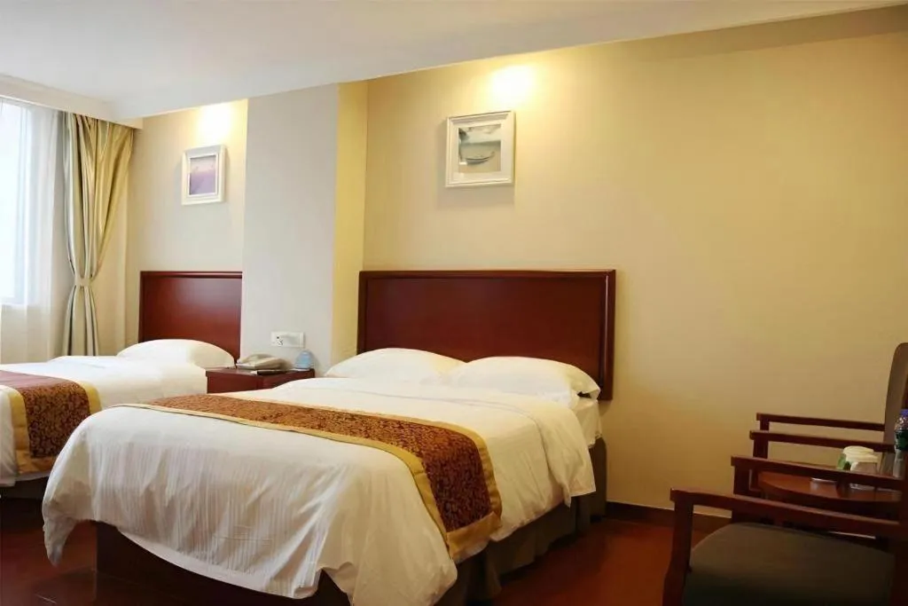 Bed in GreenTree Inn Changzhou Times Plaza Business Hotel