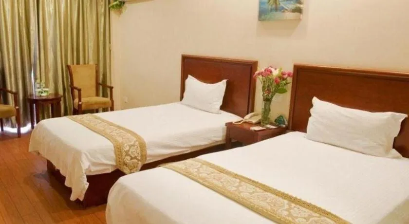 Bed in GreenTree Inn Changzhou Times Plaza Business Hotel