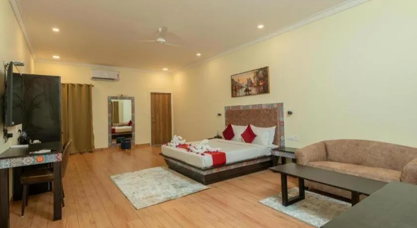 Bed in Majestic Beach Comforts - Beachfront