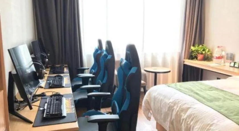 Bed in GreenTree Inn Express Hefei Yaohai Wanda Minghuang Road