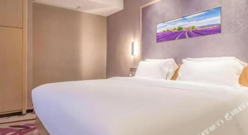 Bed in Lavande Hotel Qingdao North Station Siliu South Road