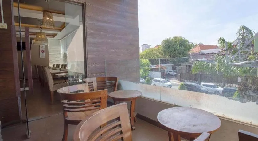 Life Emerald Hotel Surabaya