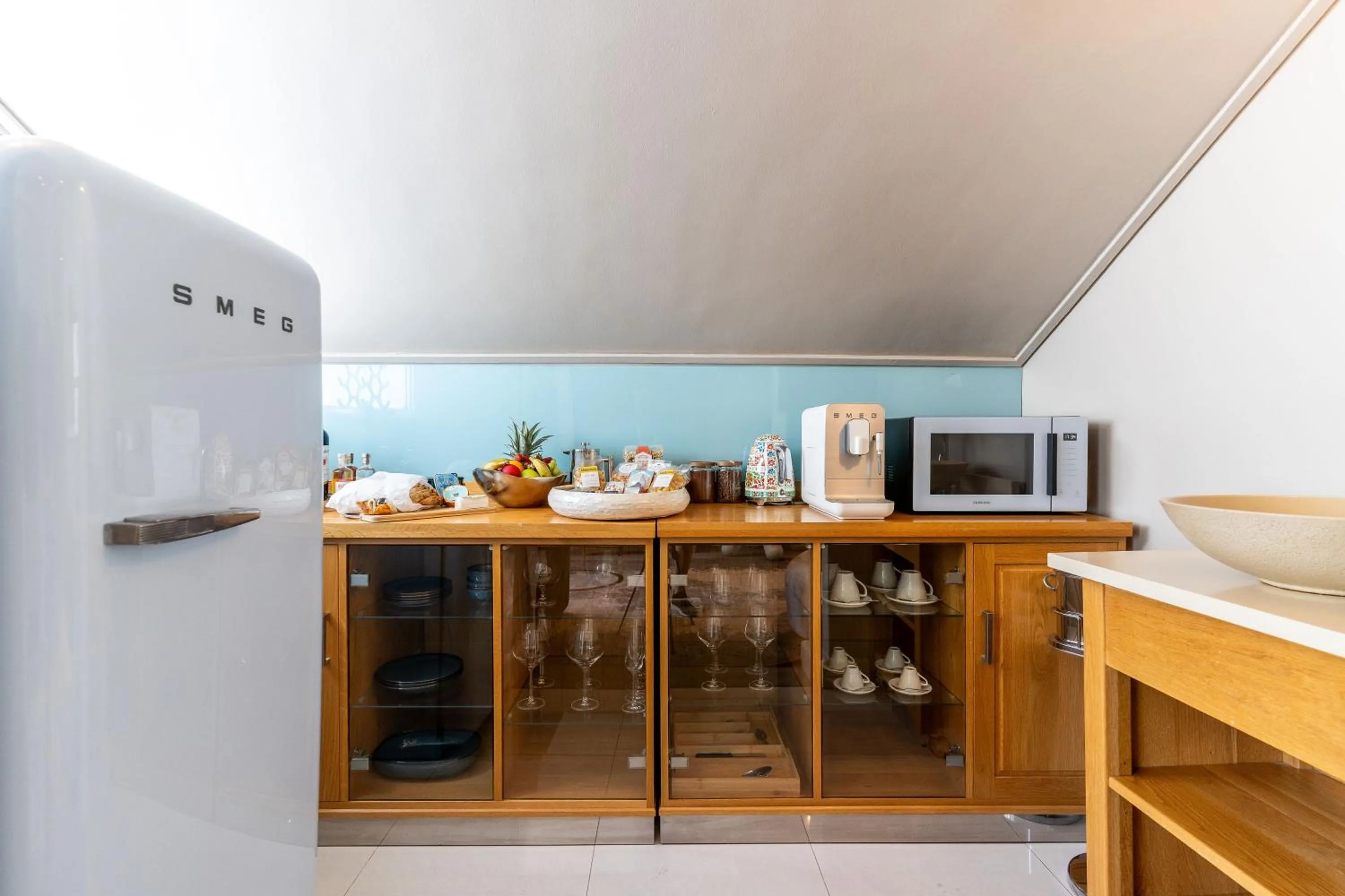 Coffee/tea facilities in The Bay Hotel