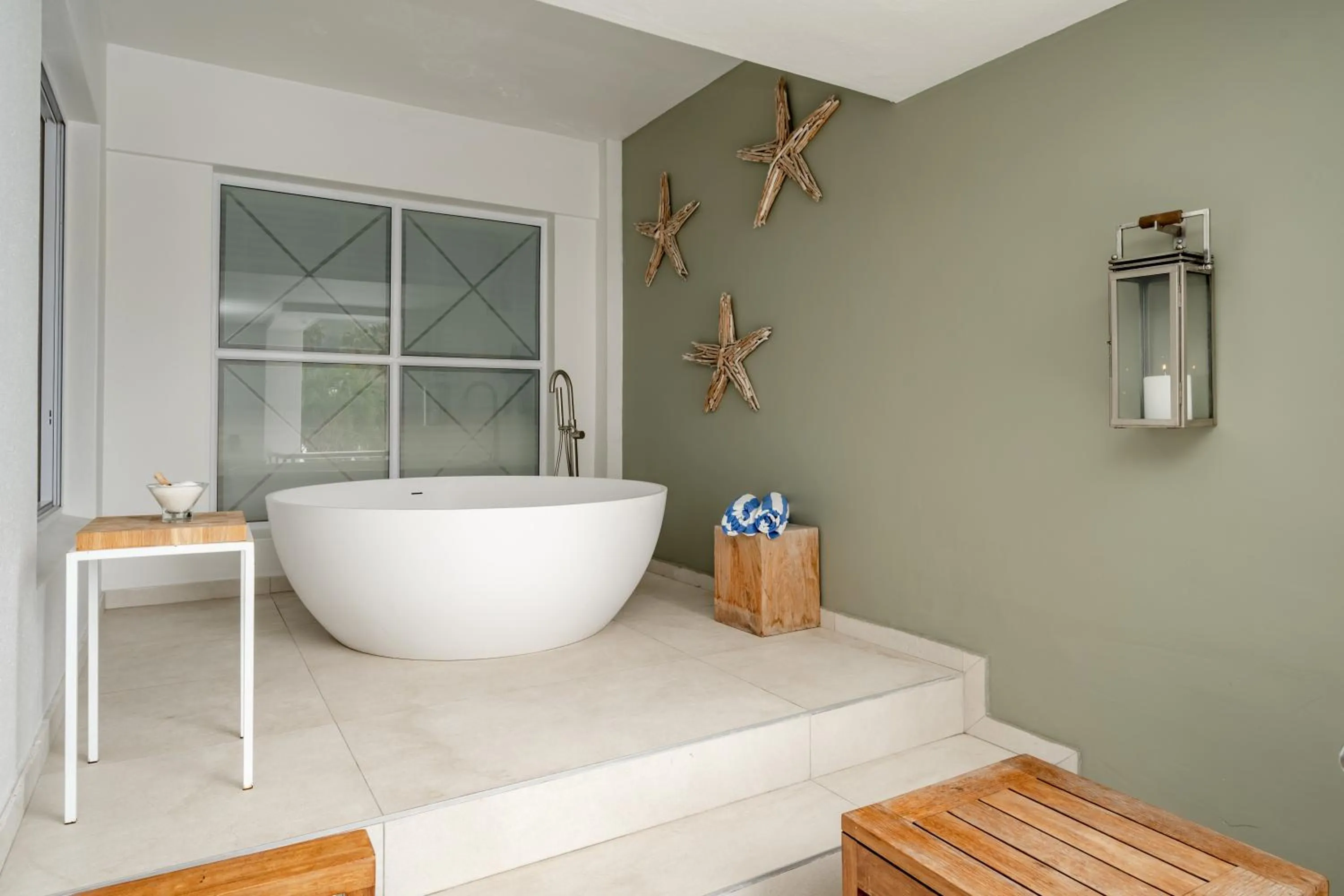 Patio in The Bay Hotel