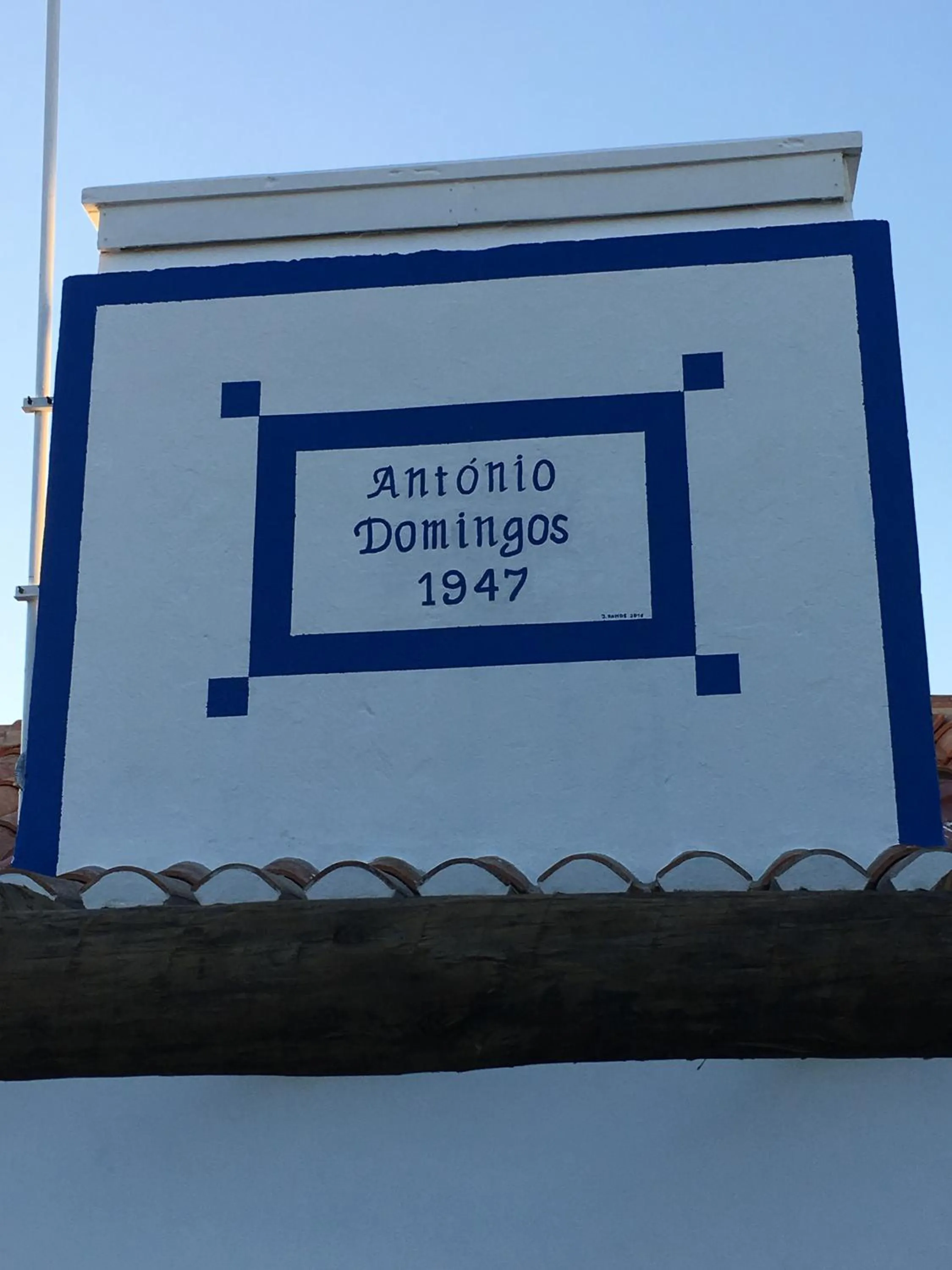 Property building in Monte Antonio Domingos