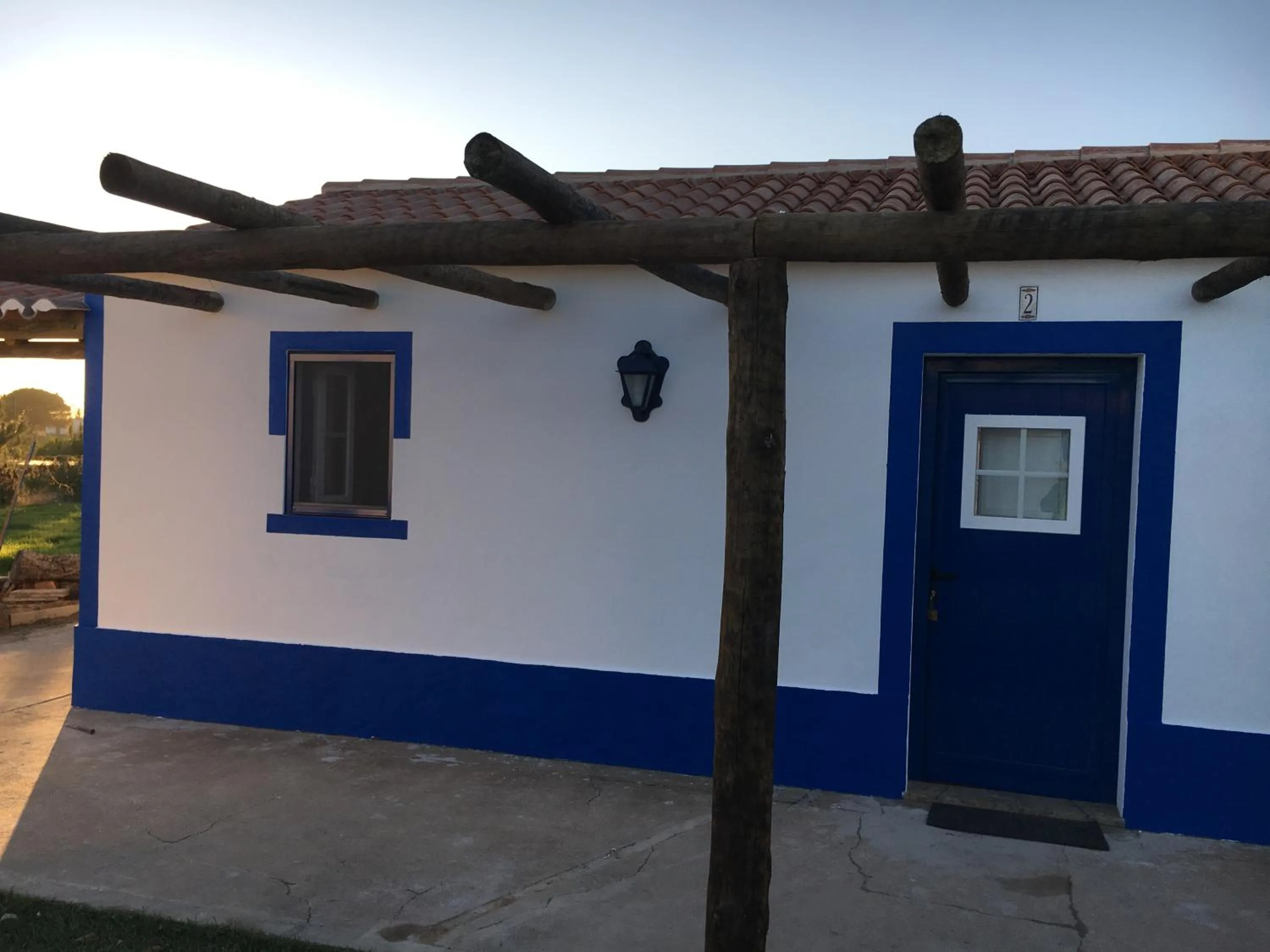 Property building in Monte Antonio Domingos