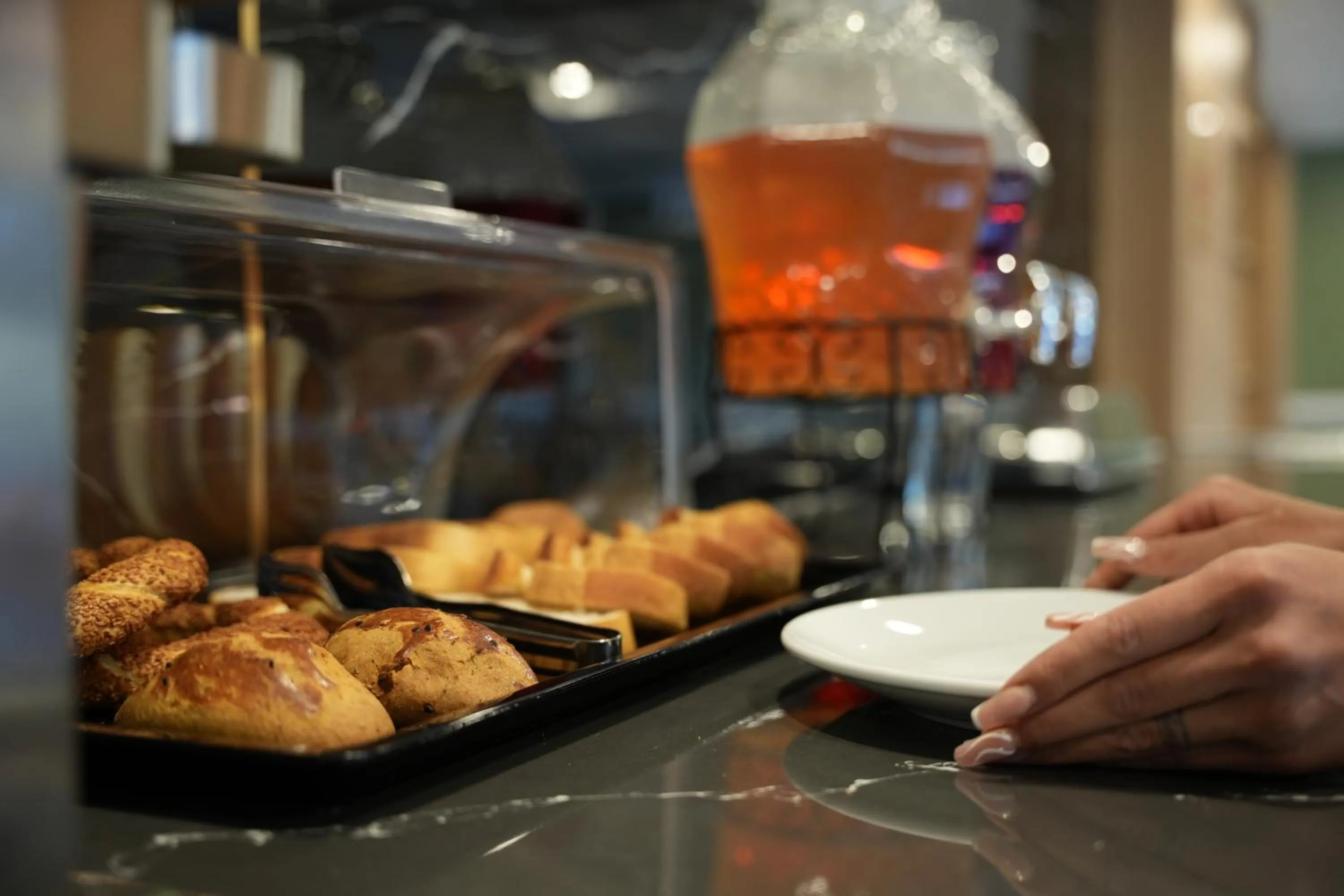 Breakfast in Kent Room Hotel