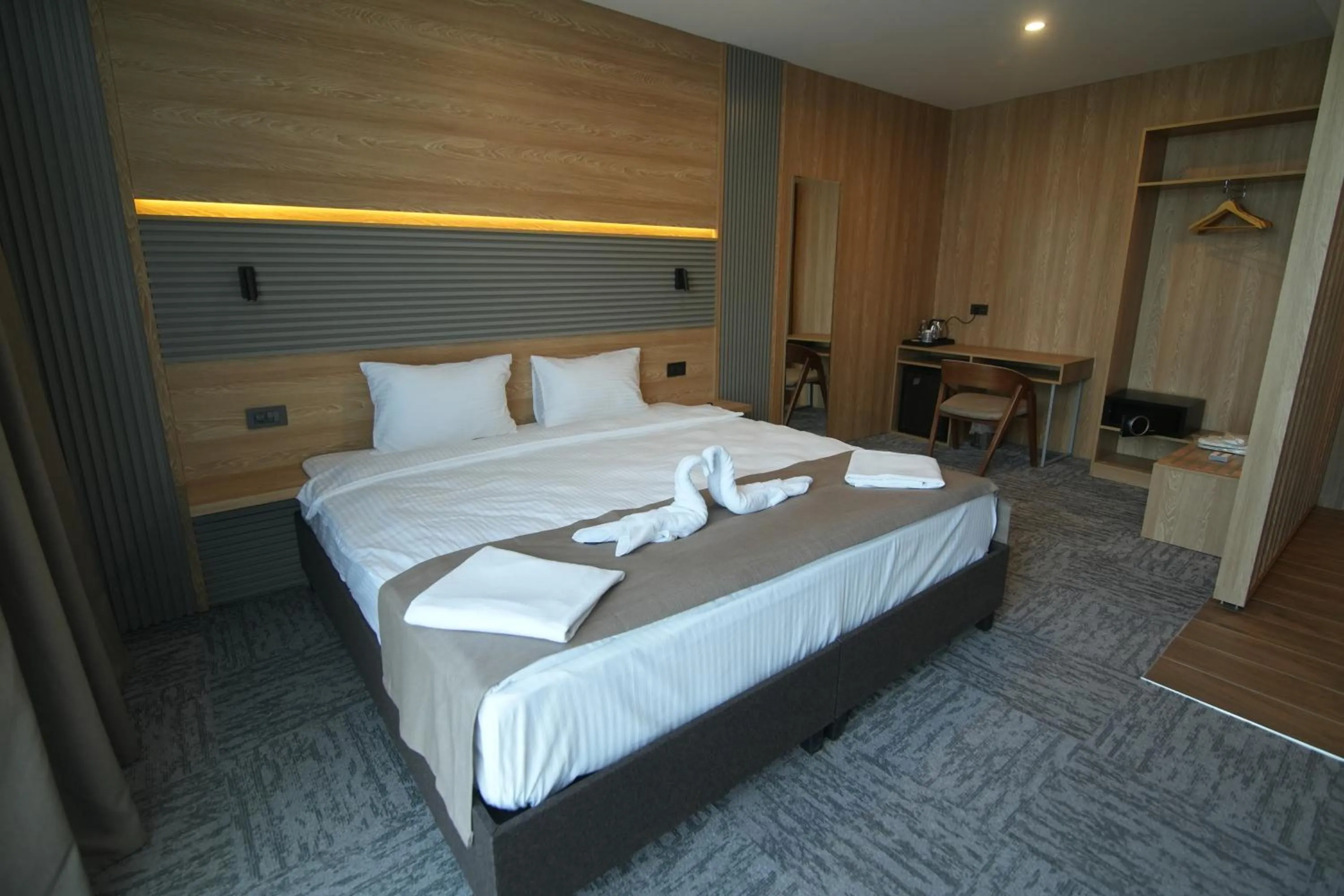 Bed in Kent Room Hotel