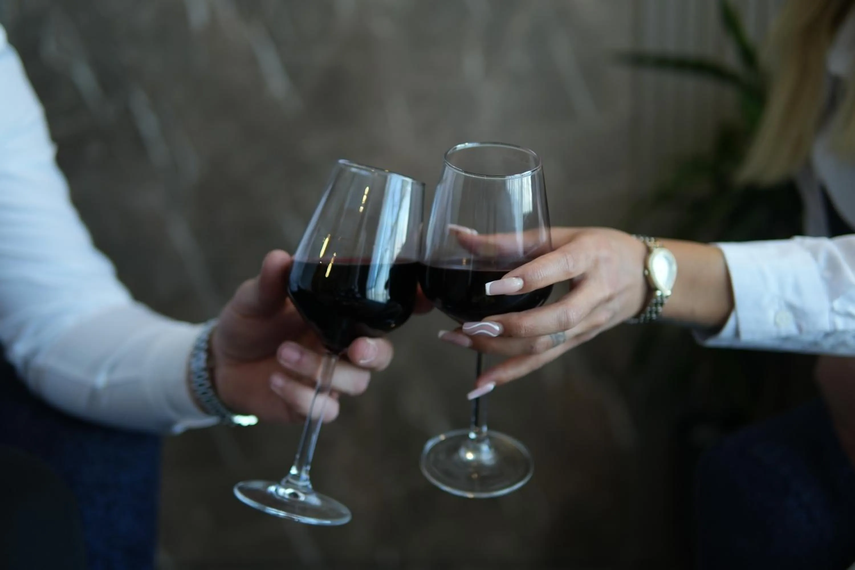 Food and drinks in Kent Room Hotel