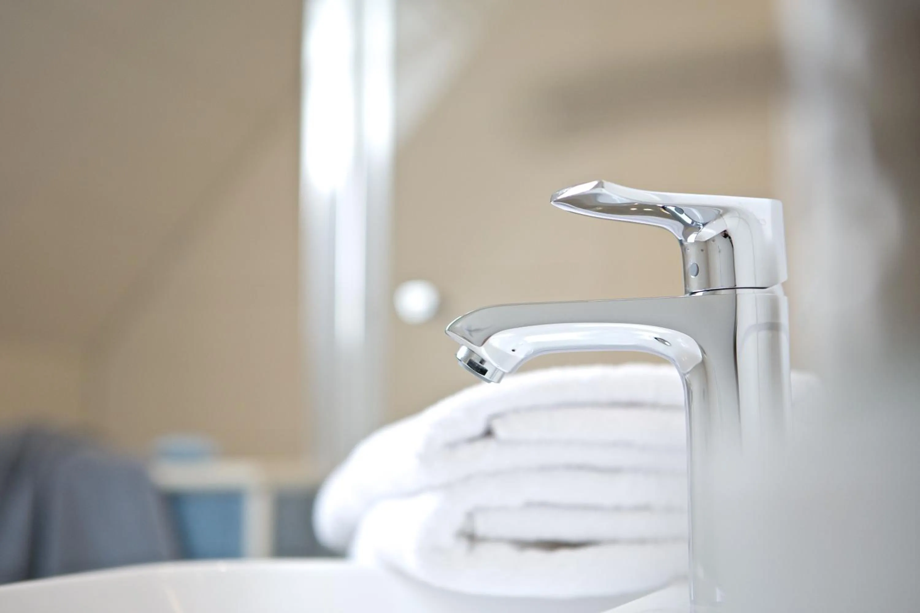 Balcony/Terrace, Bed in Hotel Jess am Meer