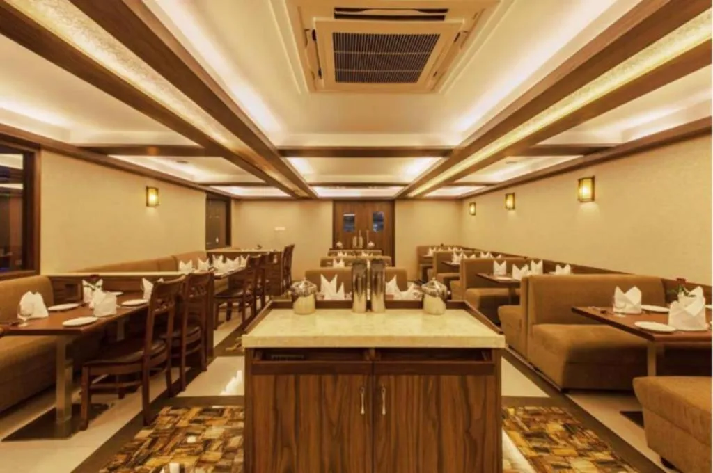 Hotel Anantha Executive Suites