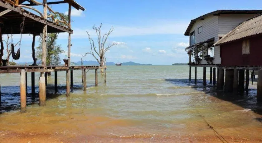 Diamond Cliff Beach Lanta Resort