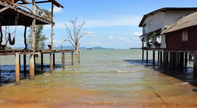 Diamond Cliff Beach Lanta Resort