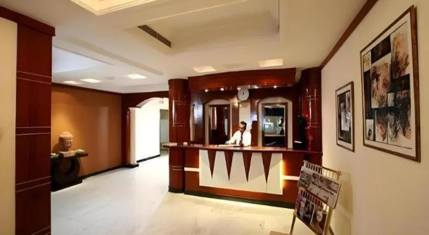 Hotel Grand President