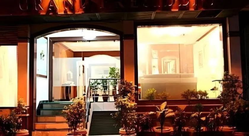 Hotel Grand President